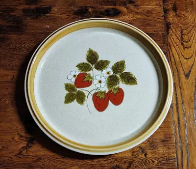 Vintage Mikasa Stone Manor Luscious Dinner Plate 10 7/8   Strawberries • $10