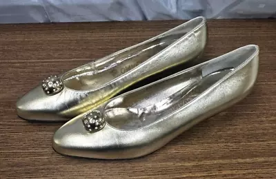 Salvatore Ferragamo Gold Pumps Women's 8.5 B Shiny Metallic Low Heel Italy Shoes • $45