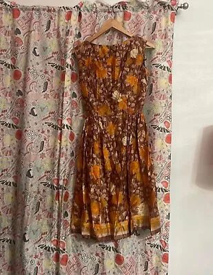 1960s Handmade Warm Autumn Color Zip Back Dress • $4.99