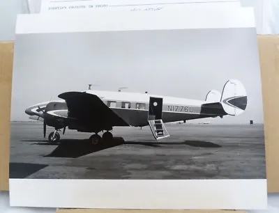 Union 76 Oil Print: 1964 Beechcraft N1776u Airplane @ Sf Intl Airport -u234 • $12.29