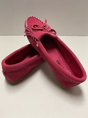 $32 • Buy Minnetonka Kilty Hardsole Moccasins Pink Suede 401 Slip On Shoe Women's Size 6.5