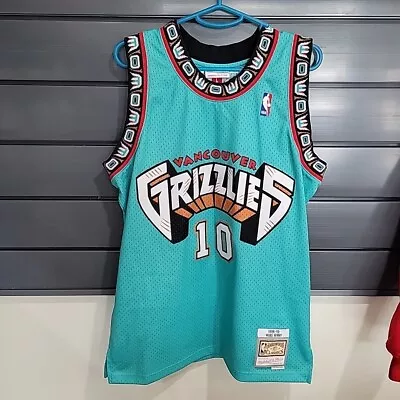 Men’s Mike Bibby Vancouver Grizzlies Hardwood Classic 1998-99 Jersey Size Large  • $44.99