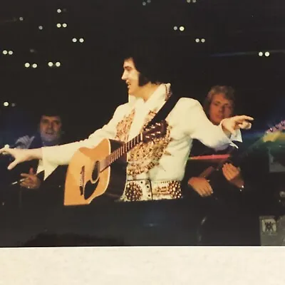 Elvis Presley Vintage Candid Photo Picture Elvis In Concert EP2 • $11.69
