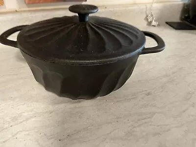 Vintage Paula Deen Cast Iron Oval Dutch Oven 5 Qt • $42.23