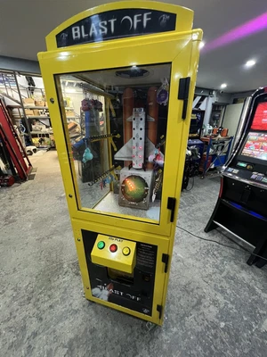 £400 • Buy Arcade Vending Amusement Prize Skill Machine Blast Off 