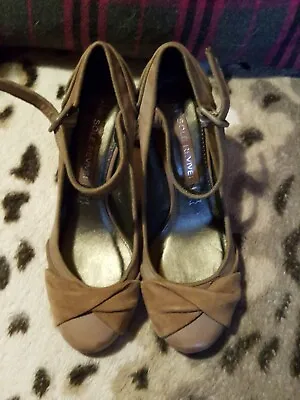 £4.50 • Buy Next   Sole Reviver   Tan Leather & Suede Mary Jane Heeled Shoes Size 4