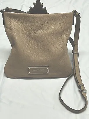 MARC JACOBS Too Hot To Handle Sia Crossbody Messenger Bag Sandstone Neutral • $87