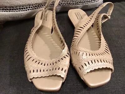 Merona~Cutout Beige Peep Toe Slingback Sandals Size 9 • $15.99