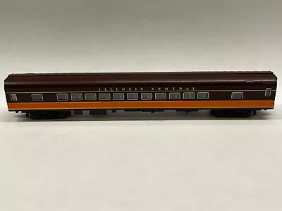 Kato Smoothside Passenger Coach Car Illinois Central N-Scale Fast Shipping • $119