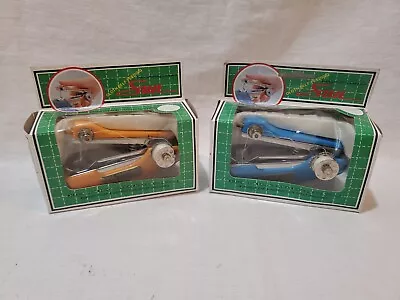 Vintage NOS Sun Mini Chain Stitch Sewing Machine Hand Held Blue Orange SM828A • £24.13