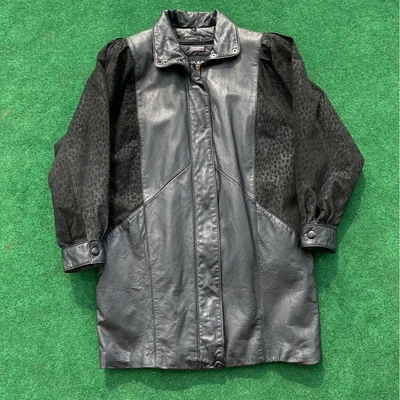 $16 • Buy Vintage Wilson’s Leather Jacket Men’s Size Medium Cheetah Skin Black Suede Coat