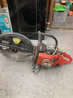 $400 • Buy Demo Saw 14” Gas 88cc 