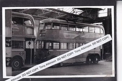 London Transport - C2 Type Trolley Bus No. 185 In Depot - Photo  # B11694 • £1