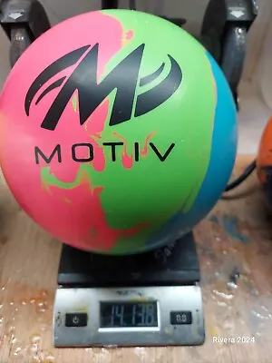 Motiv Evoke Bowling Ball | 15 Pounds  • $140