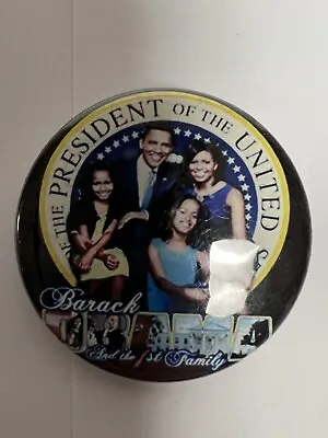 The President Of The United States - Barack Obama & The First Family - Button. • $5