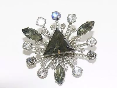 Vintage Art Deco Camelot Snowflake Smoky Smokey Gray Rhinestone Riveted Brooch • $11.99