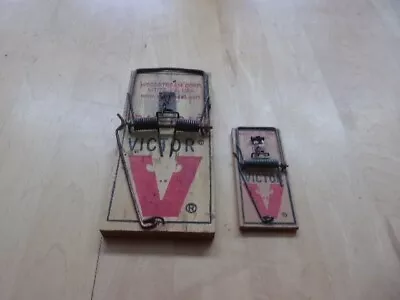 Vintage 2 Victor Rat Traps Woodstream Corp Lititz Pa Usa One Large And One Small • $8.99