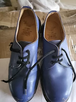 Vintage Dr Martens Leather Blue Oxfords Made In England Women’s Shoes Sz 7 • $20