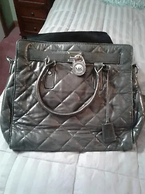 Michael Kors Large Hamilton Quilted Shoulder Bag Handbag With Lock &Key Gunmetal • $100