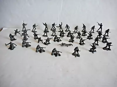 Vintage T Cohn Amy Men G. I.'s Soldiers Marines Toy Soldiers 39 Pcs 1960's VG • $14.99