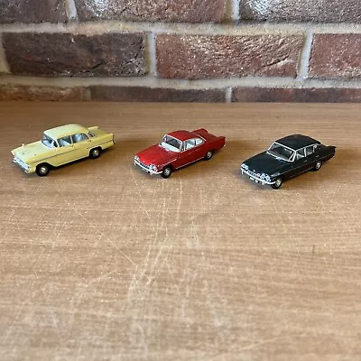 Lledo Vanguards 1:43 Model Cars - Vauxhall Ford Classic And Capri  • £10