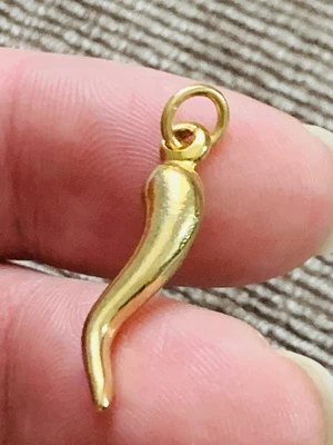 £25 • Buy 9ct Gold Horn Of Plenty Pendant