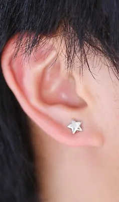 1 Pair Clip On Magnetic Star Stud Earrings Silvertone Or Black For Women & Men • $3.49