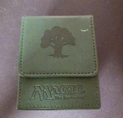 Magic The Gathering Ultra Pro Leatherette Flip Deck Box Green Mana  • $35