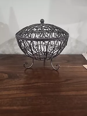 Iron Metal Fruit Bowl Basket • $20