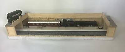 £89.99 • Buy 00 Gauge Model Railway Diorama Layout With Station, Stanier Black Five & Bus.