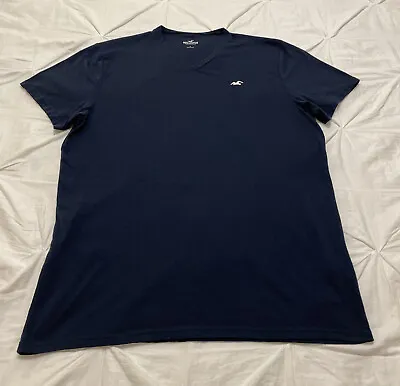 Hollister Men’s Large Navy Blue V-Neck T-Shirt With Logo • $9.99