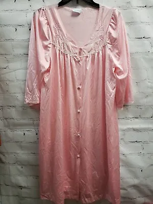 Lorraine Vintage Med Woman  Nylon 3/4 Sleeve Sleepwear Button Robe Embroidered  • $15.99
