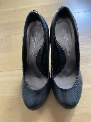 Internacionale Black Faux Leather High Heel Stiletto Shoes Size 4 • £7.99