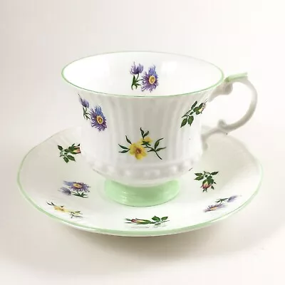 Vintage English ELIZABETHAN Tea Cup And Saucer England Green Trim Purple Floral • $14.97