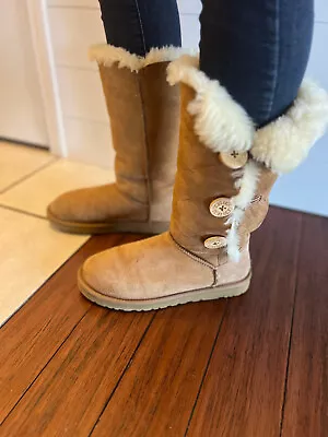 Ugg Bailey Button Triplet Ii Chestnut Sheepskin Women's Boots Size Us 9 • $89
