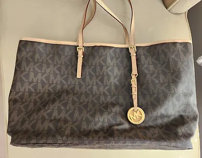 MICHAEL KORS Jet Set Travel Bag Signature Brown Monogram • $59.99