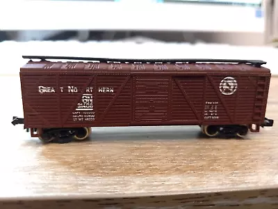 Life-like N Scale. 40' Wood Box Car. Great Northern. Free Shipping. No.2 • $9.99