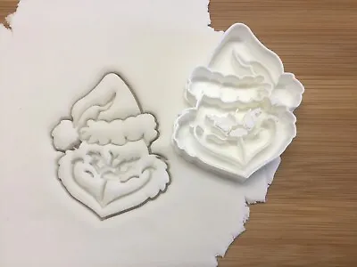The Grinch Cookie Cutter Biscuit Pastry Fondant Cutter • £5.50