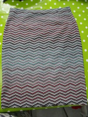 TU Womens Stretch Embossed Fabric Pencil Skirt Multi Coloured Worn Once Size 14 • £8