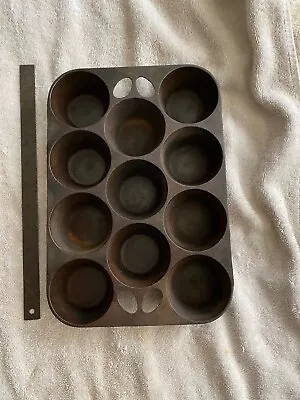 Griswold No. 10 Cast Iron Vintage Popover Pan 949C Muffin 11 Count  • $99.99