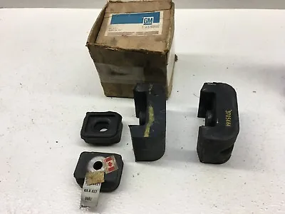 $90 • Buy GM NOS 1955-59 Chevy Pickup Rear Bell Housing Mounts No Bolts 3760997