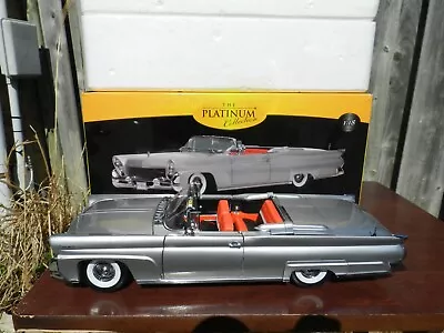 1:18 Sun Star 1958 Lincoln Continental • $55.45