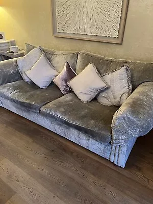 Duresta Grande Sofa ( Laura Ashley Caitlyn Fabric) • £100