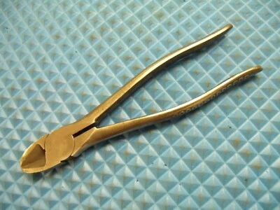 $14 • Buy  Vacuum Grip   7 1/2  Long Side Cutting Pliers