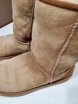 UGG Australia Women’s Boot Classic Short 5825 Size 10 Women's Chestnut Brown Tan • $29.99