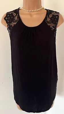 Size M H&M Black Sleeveless Lace Shoulder Curved Hem T-shirt Top • $6.20