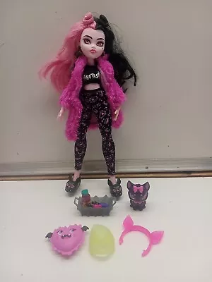 Monster High 2022 Doll Draculaura Creepover Playset W/ Accessories Clothes Cat  • $17.95