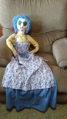 $35.99 • Buy Hallmark Maxine Kickin' Dust Bunny Butt 53  Vacuum Cover Plush Doll