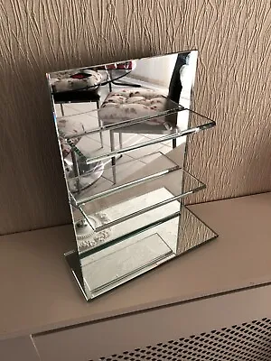 Glass  Display Unit • £12
