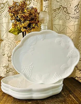 (1) Vintage Indiana Milk Glass Harvest Grape Snack-Luncheon-Tea Plate • $11.99